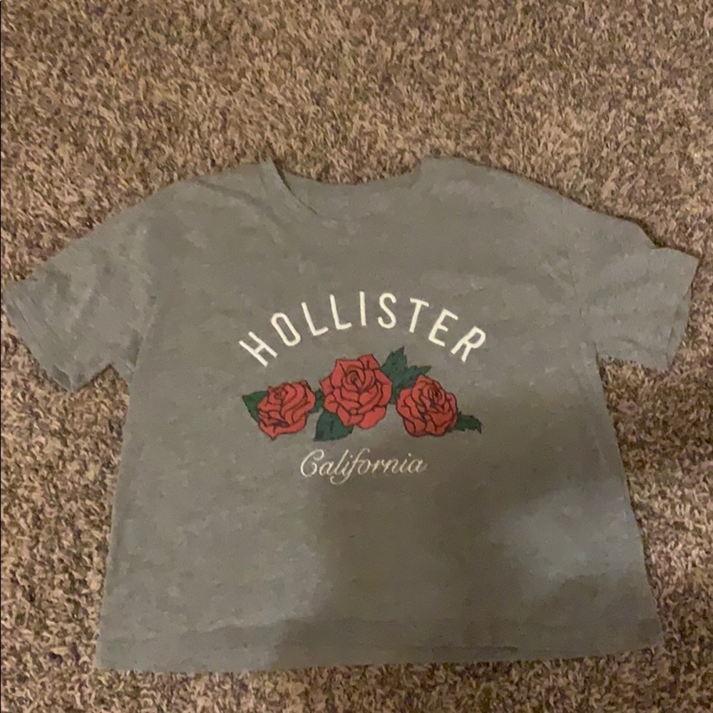 hollister gray cropped tee